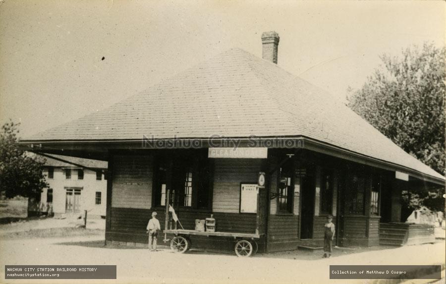 Postcard: Gleasondale Station